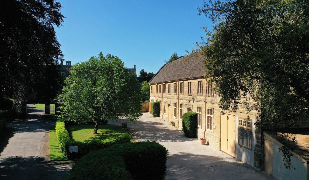 North Cadbury Court Coach Houses Exterior photo